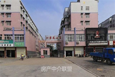 城东贵和世纪佳苑3室2厅2卫149.8万143.7m2出售